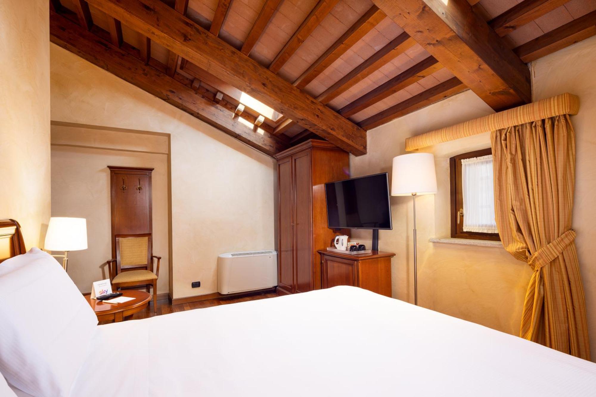 Western Le Rondini Hotel 3*