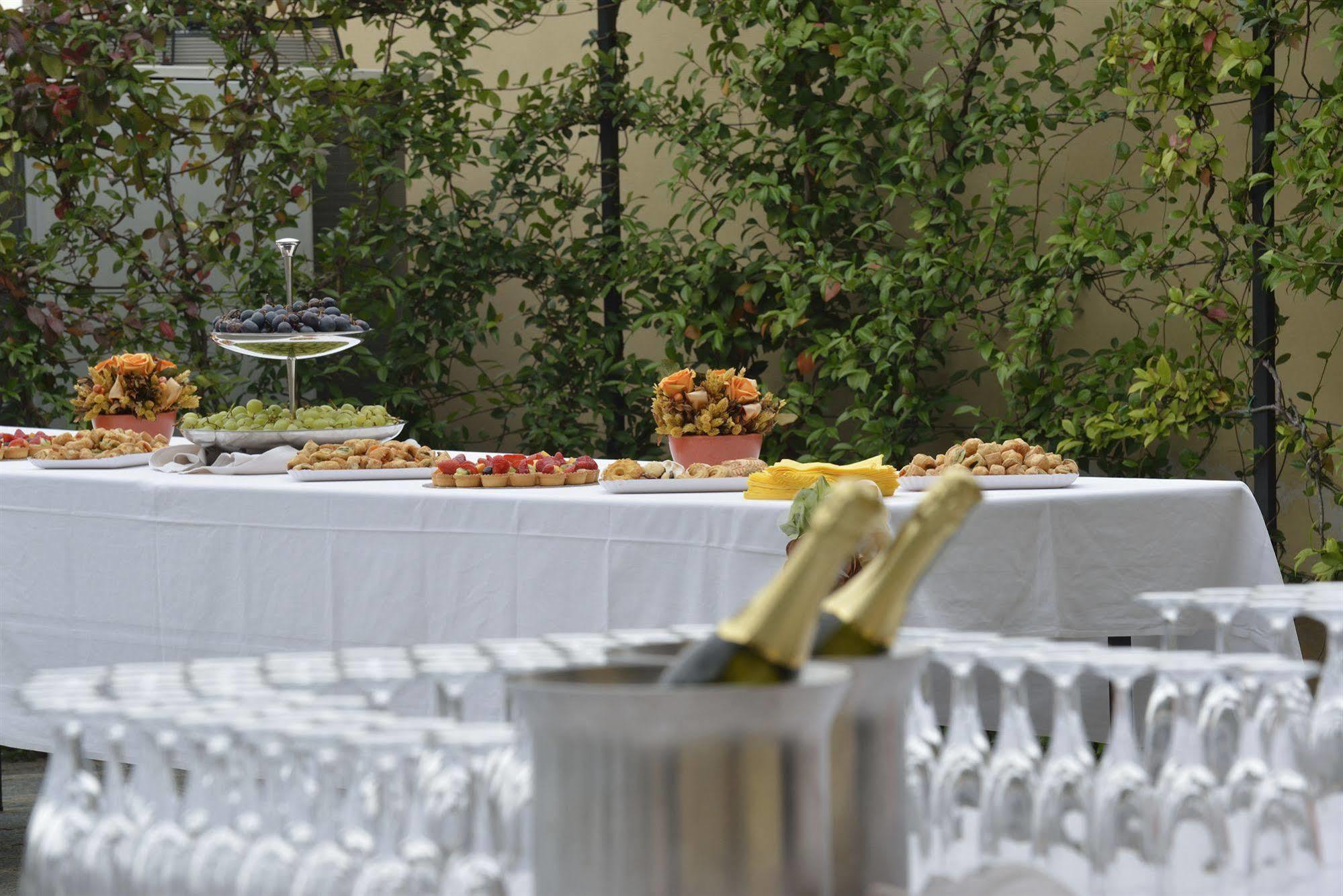 Hotel Western Le Rondini 3*