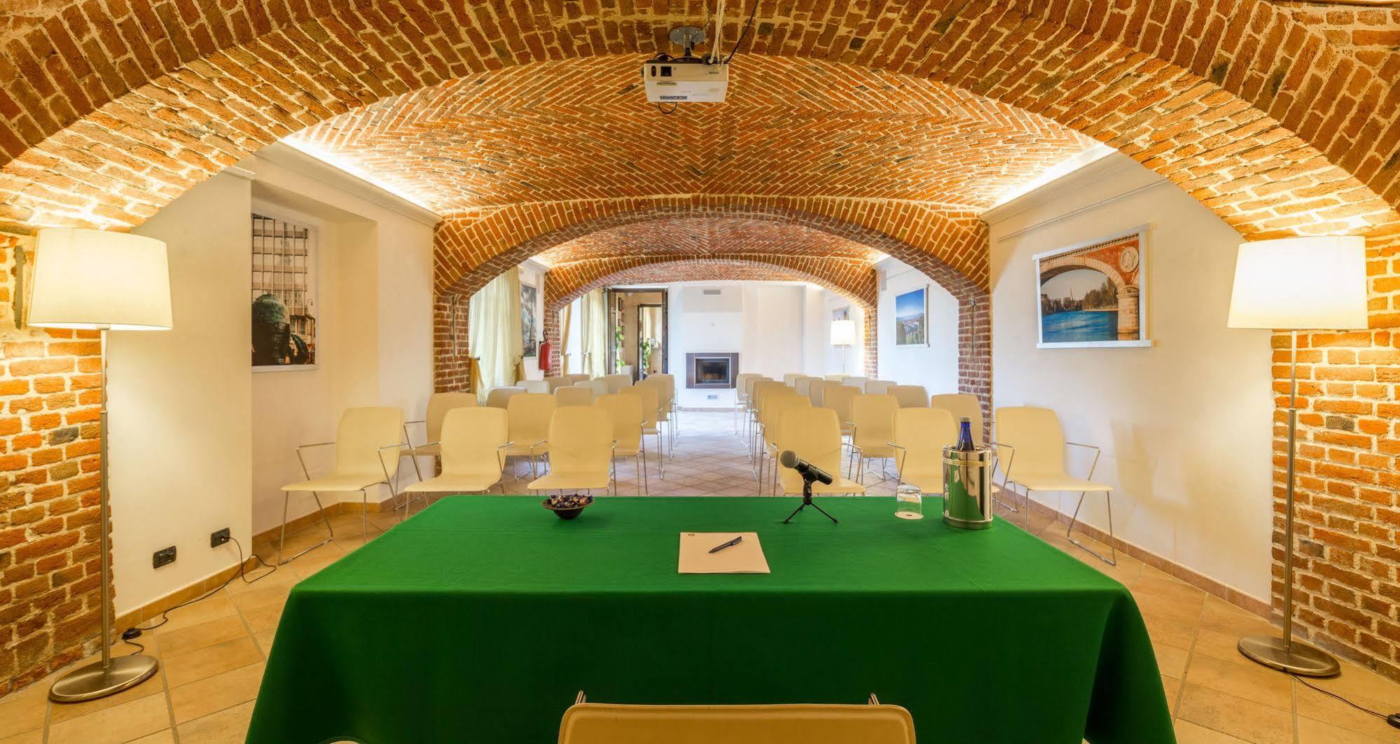 Western Le Rondini 3* San Francesco al Campo